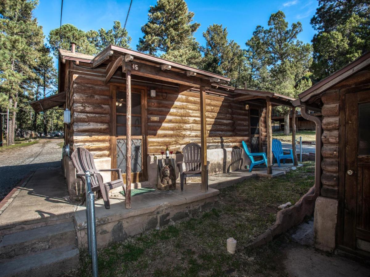 Apache Village Cabinette 15, Queen Bed, Midtown, Sleeps 2 Ruidoso Exterior photo