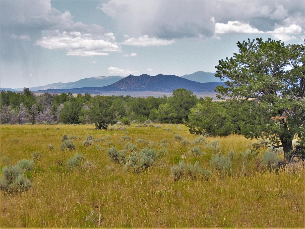 Apache Village Cabinette 15, Queen Bed, Midtown, Sleeps 2 Ruidoso Exterior photo